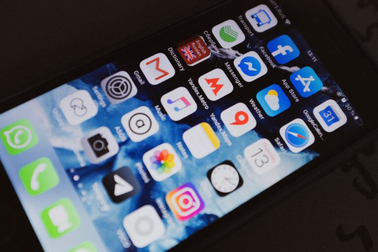 smartphone having android apps